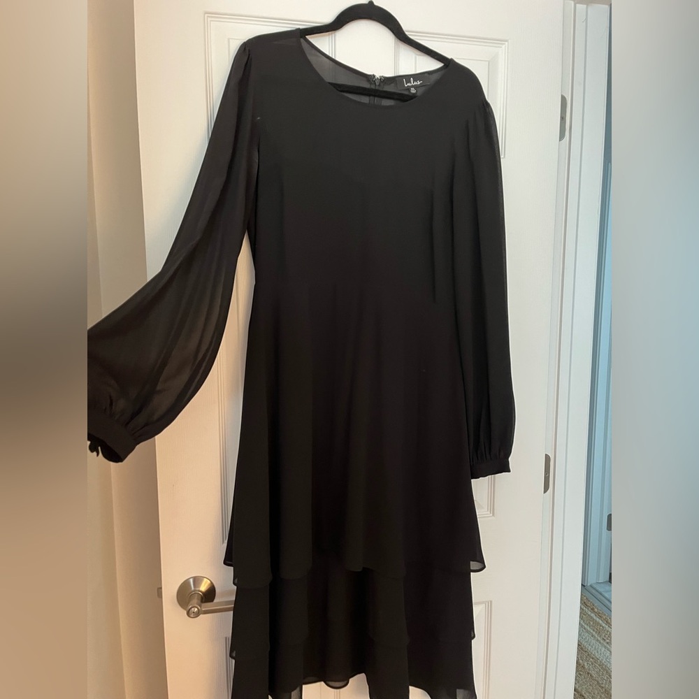 Lulu's Black Long Sleeve Tiered Midi Dress, Size XL